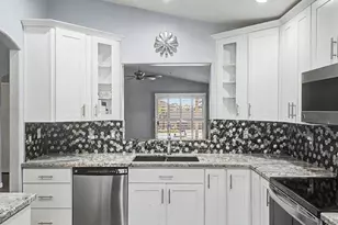 15595 N Lasso Dr, Surprise, AZ 85374 - Photo 13