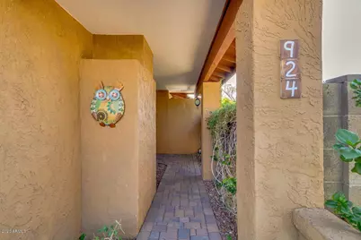 924 N 86th Way, Scottsdale, AZ 85257 - Photo 3