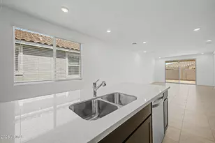 8035 W Berkeley Rd, Phoenix, AZ 85035 - Photo 17