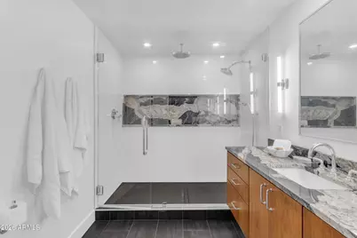 3736 E Montecito Avenue, Phoenix, AZ 85018 - Photo 17