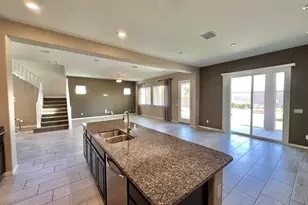 25236 N 106th Dr, Peoria, AZ 85383 - Photo 3