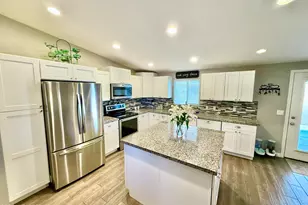 14842 W Jomax Rd, Surprise, AZ 85387 - Photo 19