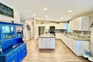 14842 W Jomax Rd, Surprise, AZ 85387 - Photo 17