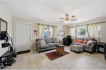 2011 E Bramble Avenue, Mesa, AZ 85204 - Photo 3