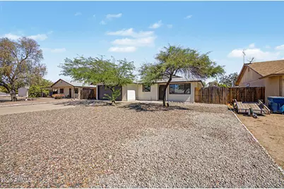 562 E Hondo Avenue, Apache Junction, AZ 85119 - Photo 5