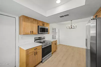562 E Hondo Avenue, Apache Junction, AZ 85119 - Photo 17