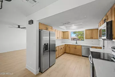 562 E Hondo Avenue, Apache Junction, AZ 85119 - Photo 19