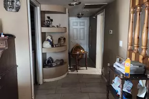 18021 N 19th St, Phoenix, AZ 85022 - Photo 3