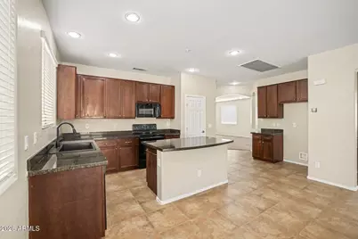 11976 W Nadine Way, Peoria, AZ 85383 - Photo 21