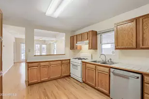 2012 N Richland St, Phoenix, AZ 85006 - Photo 9