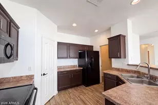606 W Beautiful Ln, Phoenix, AZ 85041 - Photo 7