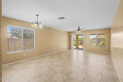 13153 W Mauna Loa Lane, Surprise, AZ 85379 - Photo 5