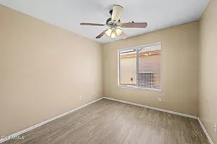 13153 W Mauna Loa Ln, Surprise, AZ 85379 - Photo 21