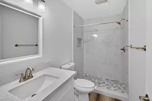2327 N 31st St, Phoenix, AZ 85008 - Photo 19