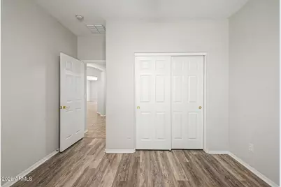 13534 W Port Royale Lane, Surprise, AZ 85379 - Photo 21