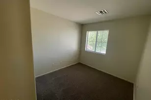 4725 E Goldfinch Gate Ln, Phoenix, AZ 85044 - Photo 11