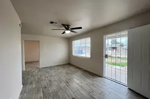 2233 E Wood St, Phoenix, AZ 85040 - Photo 21