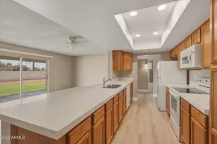 309 E Pebble Beach Dr, Tempe, AZ 85282 - Photo 9