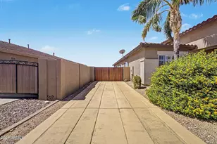 9809 W Bent Tree Dr, Peoria, AZ 85383 - Photo 43