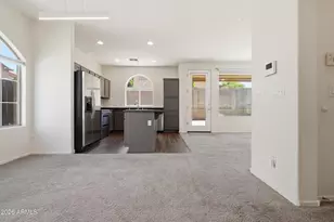 1835 E Dunbar Dr, Phoenix, AZ 85042 - Photo 23