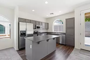 1835 E Dunbar Dr, Phoenix, AZ 85042 - Photo 25