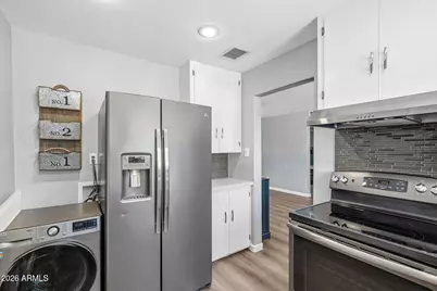 9031 N 2nd Drive, Phoenix, AZ 85021 - Photo 9