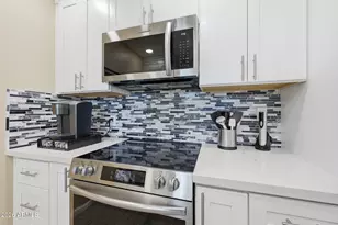 9714 W Brokenstone Dr, Sun City, AZ 85351 - Photo 15