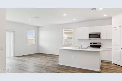 18371 W Buckskin Trail, Wittmann, AZ 85361 - Photo 39
