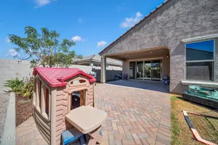 17605 W Medlock Dr, Litchfield Park, AZ 85340 - Photo 43
