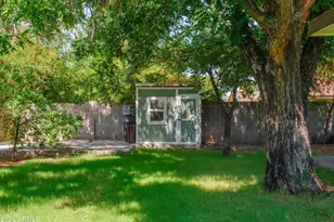 121 W Orchid Ln, Phoenix, AZ 85021 - Photo 35