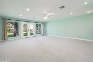 121 W Orchid Ln, Phoenix, AZ 85021 - Photo 23