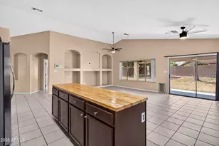 8756 W Lone Cactus Dr, Peoria, AZ 85382 - Photo 9