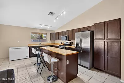 8756 W Lone Cactus Drive, Peoria, AZ 85382 - Photo 11