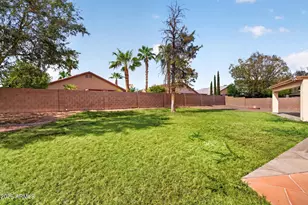 8756 W Lone Cactus Dr, Peoria, AZ 85382 - Photo 25