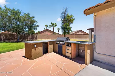 8756 W Lone Cactus Drive, Peoria, AZ 85382 - Photo 5