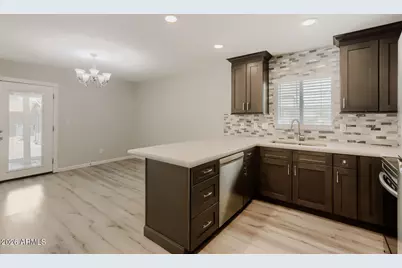 6808 S 41st Street, Phoenix, AZ 85042 - Photo 7