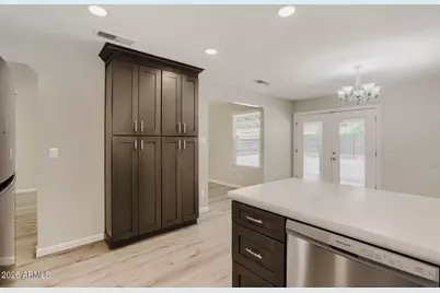 6808 S 41st Street, Phoenix, AZ 85042 - Photo 9