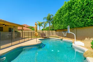 4112 E Tether Trail, Phoenix, AZ 85050 - Photo 3