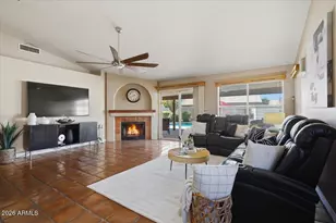 4346 W Misty Willow Ln, Glendale, AZ 85310 - Photo 5
