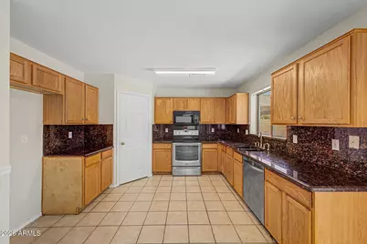 7309 W Crown King Road, Phoenix, AZ 85043 - Photo 9