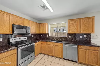 7309 W Crown King Road, Phoenix, AZ 85043 - Photo 11