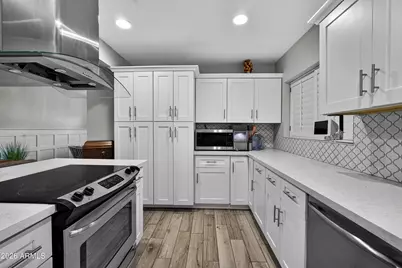 4329 E Hubbell Street, Phoenix, AZ 85008 - Photo 11