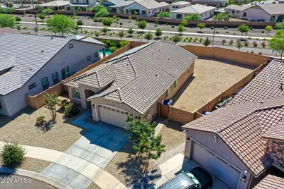 24534 N 166th Avenue, Surprise, AZ 85387 - Photo 37