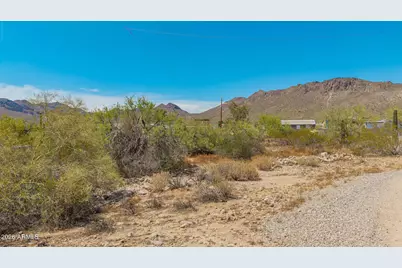 2300 W Canyon Street #' - ', Apache Junction, AZ 85120 - Photo 3