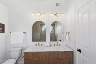 5729 E Gelding Dr, Scottsdale, AZ 85254 - Photo 11