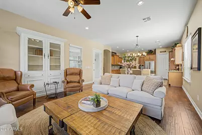582 W Zion Place, Chandler, AZ 85248 - Photo 5