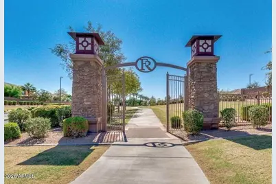 582 W Zion Place, Chandler, AZ 85248 - Photo 3
