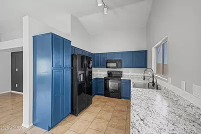9234 W Beryl Avenue, Peoria, AZ 85345 - Photo 11