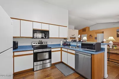 934 W Mesquite Avenue, Apache Junction, AZ 85120 - Photo 3