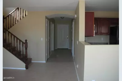 5725 S 32nd Lane, Phoenix, AZ 85041 - Photo 5